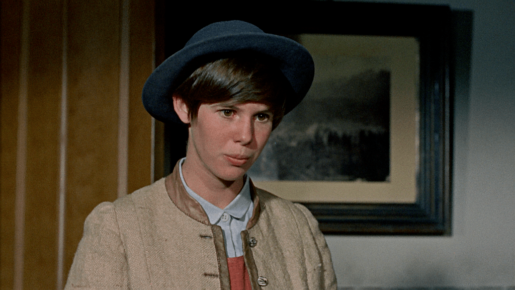 Kim Darby in True Grit with John Wayne pic